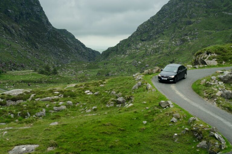 Driving in Ireland: 11 Tips and Rules For Tourists (2024)