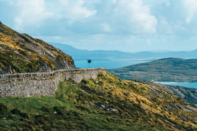 A Guide to Exploring the Ring of Kerry Without a Car