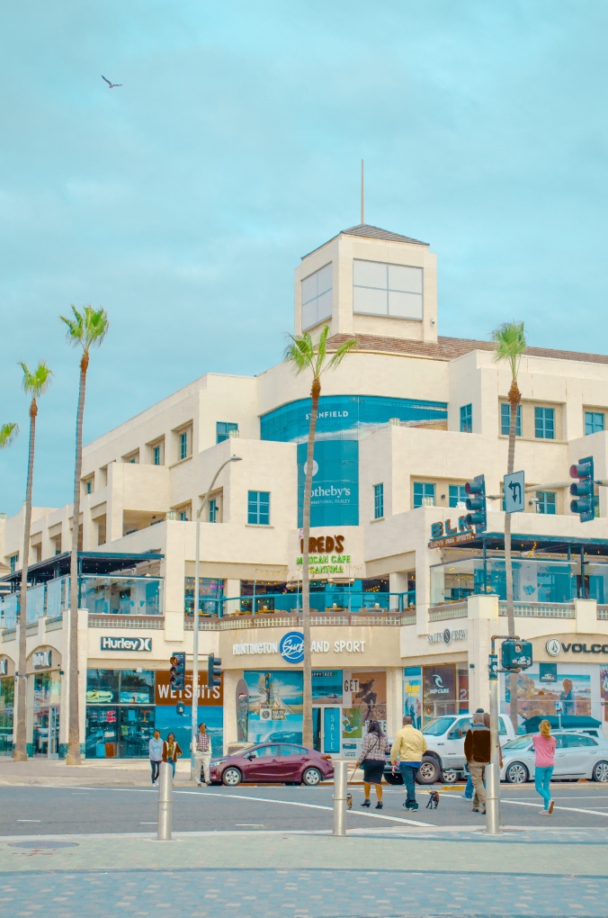 Huntington Beach shopping center